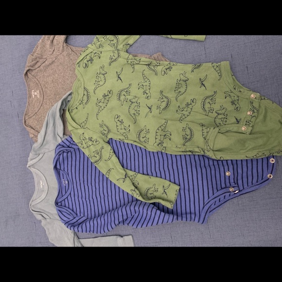 Bundle of 39 pieces of baby boy’s clothing size 12-18m and 18-24m, summer/winter - Picture 4 of 12